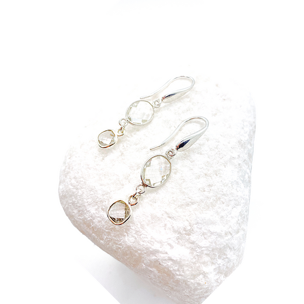 "As seen on TV" Young & the Restless Crystal Dangle Earrings
