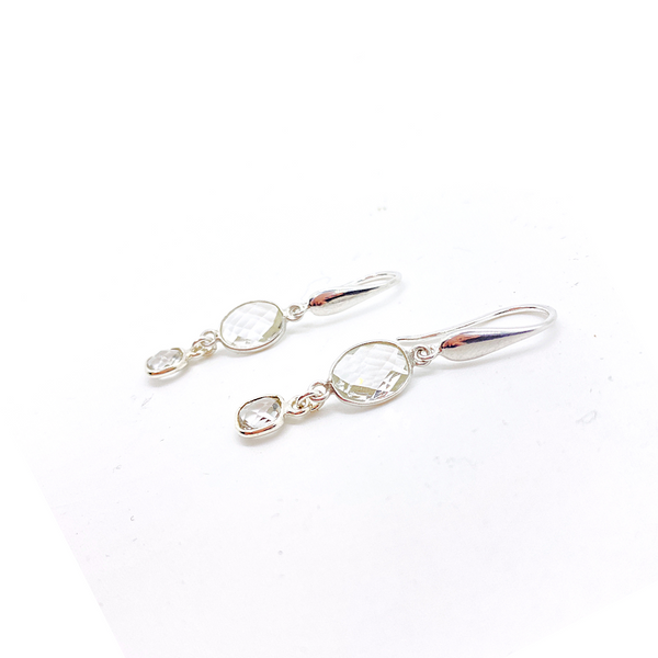 "As seen on TV" Young & the Restless Crystal Dangle Earrings